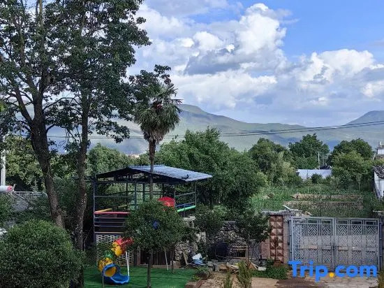 Lijiang junayuanzhu Homestay