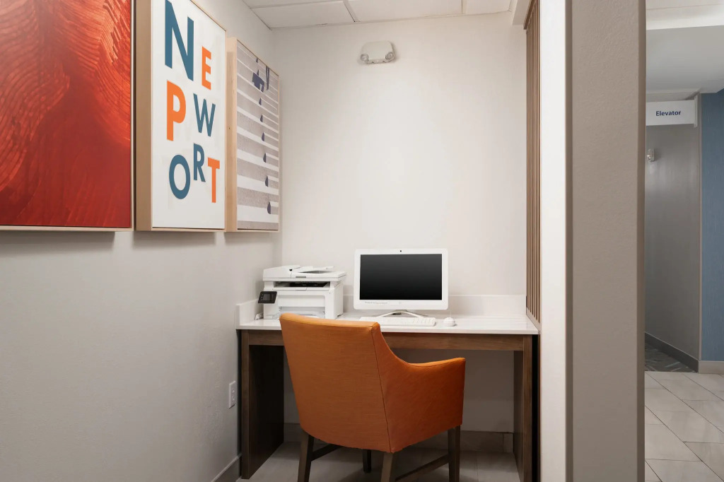 Holiday Inn Express & Suites Newport S by IHG
