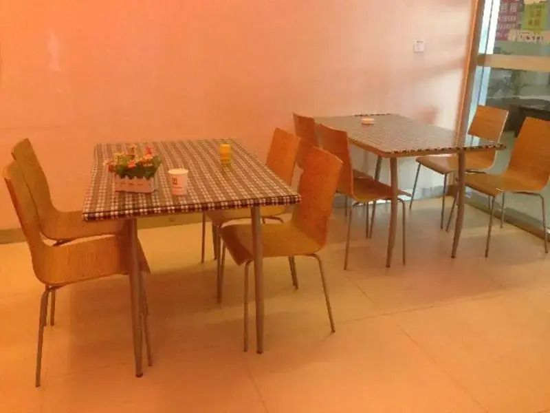 7 Days Inn Shantou Pearl River Road Branch