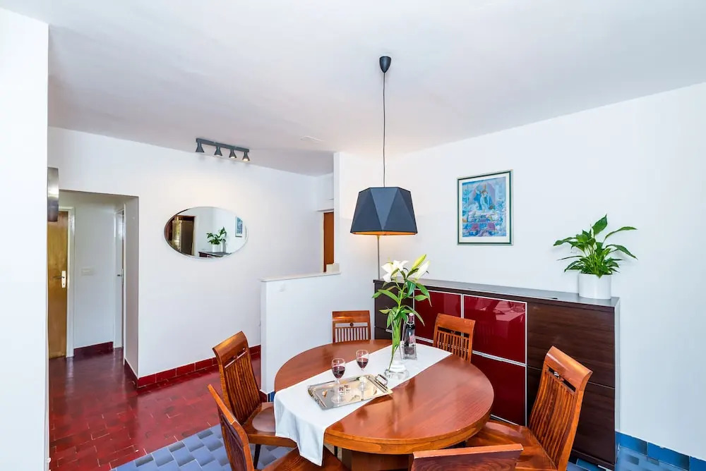 Apartment Valonija