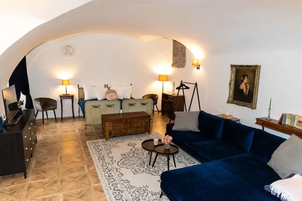 Opera apartments - Mestský palác