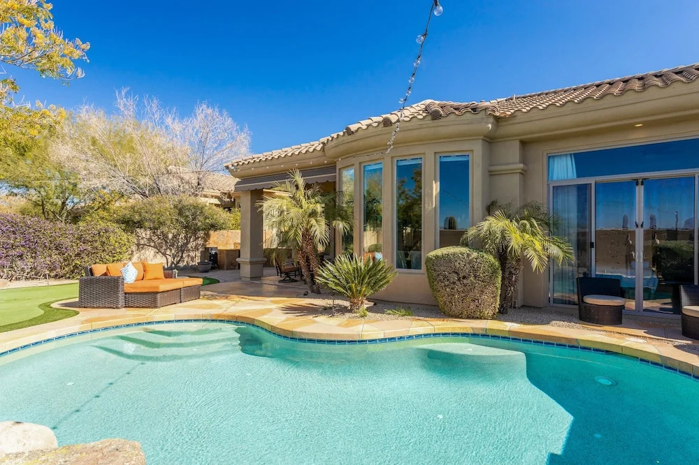 New Listing! Luxe 3br Desert Ridge 3 Bedroom Home