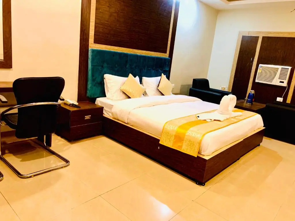 Hotel Reliance
