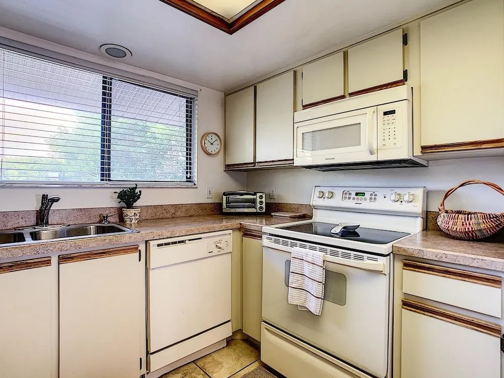 SC217 Sea Woods by RedAwning