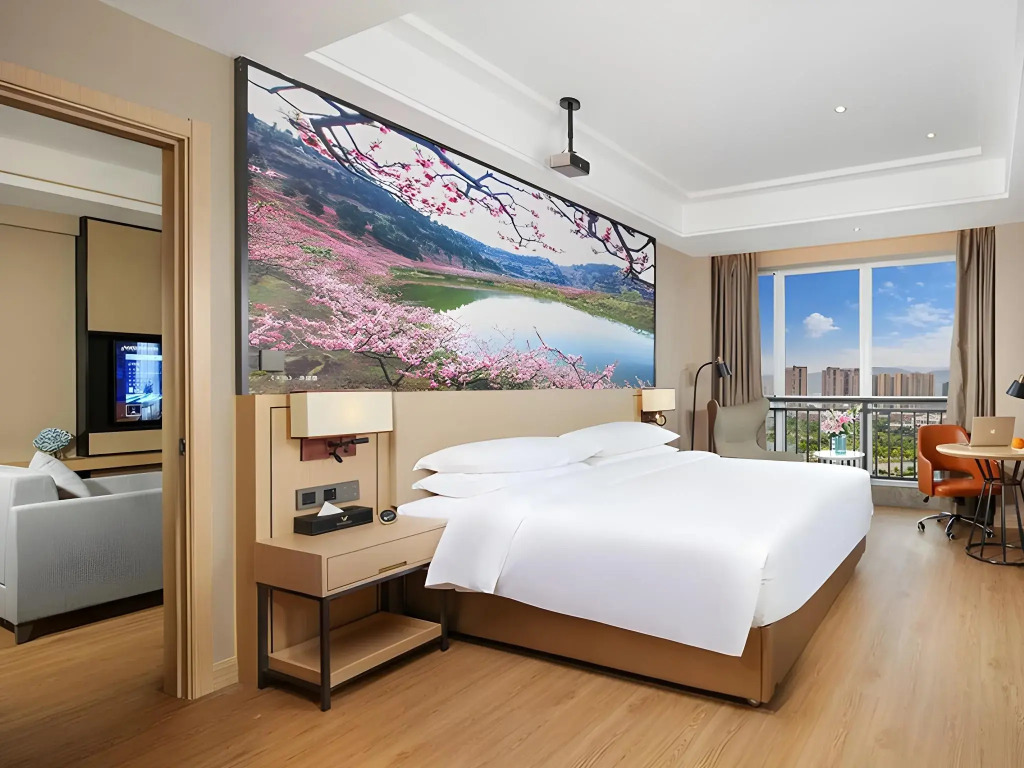Vienna International Hotel (Chengdu Longquan Automobile City Aviation Academy Branch)