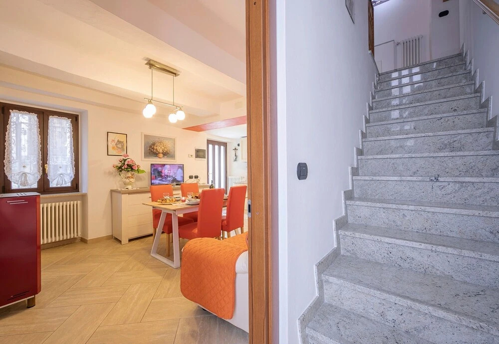 Casa Rondinelle in Castelveccana Old Town
