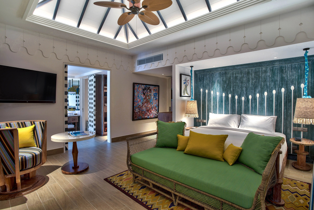 SAii Lagoon Maldives, Curio Collection By Hilton