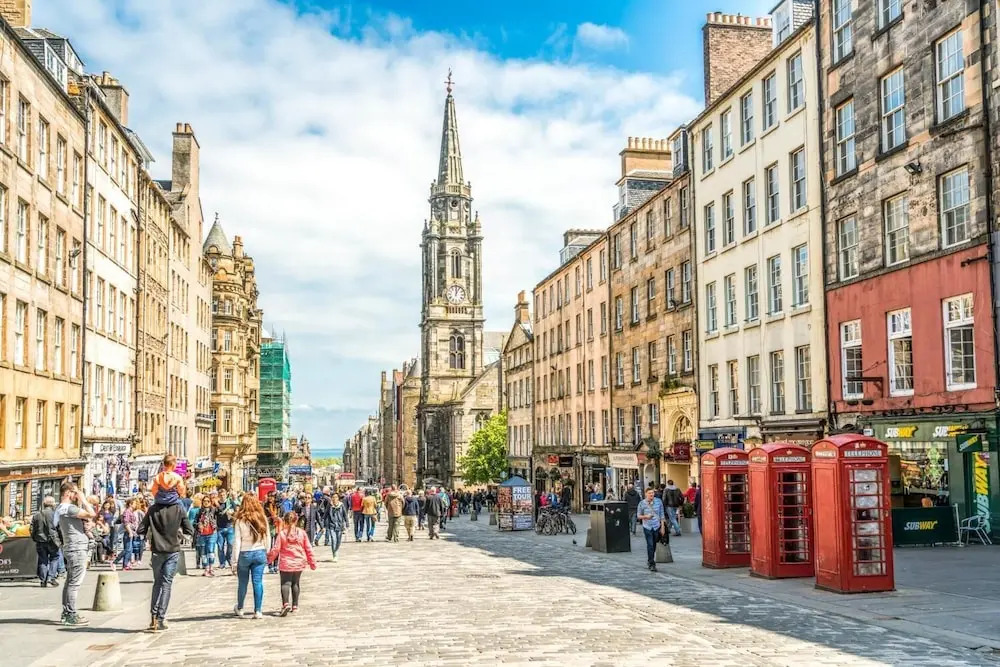 1 Bedroom Apartment With Castle Views in Glassmarket