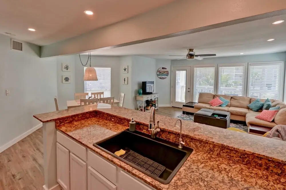 Gulfpoint 3209 3 Bedroom Condo by RedAwning