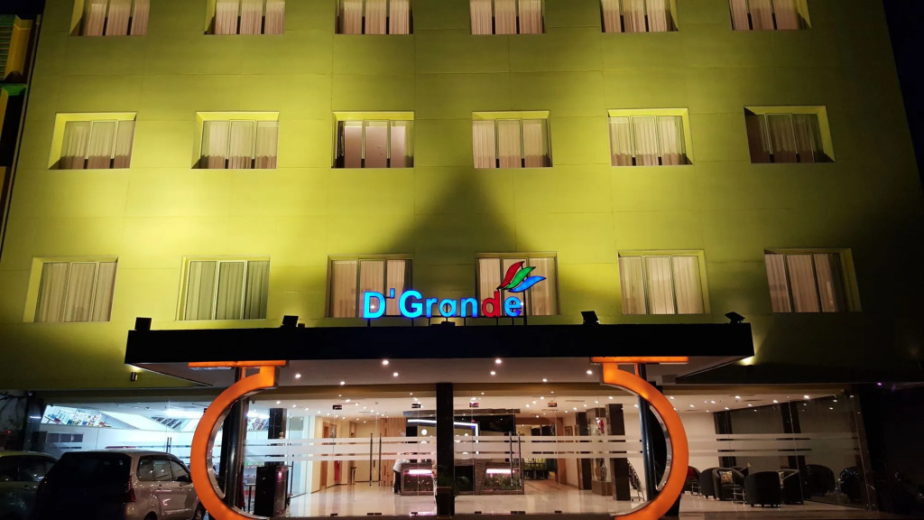 Dgrande Hotel