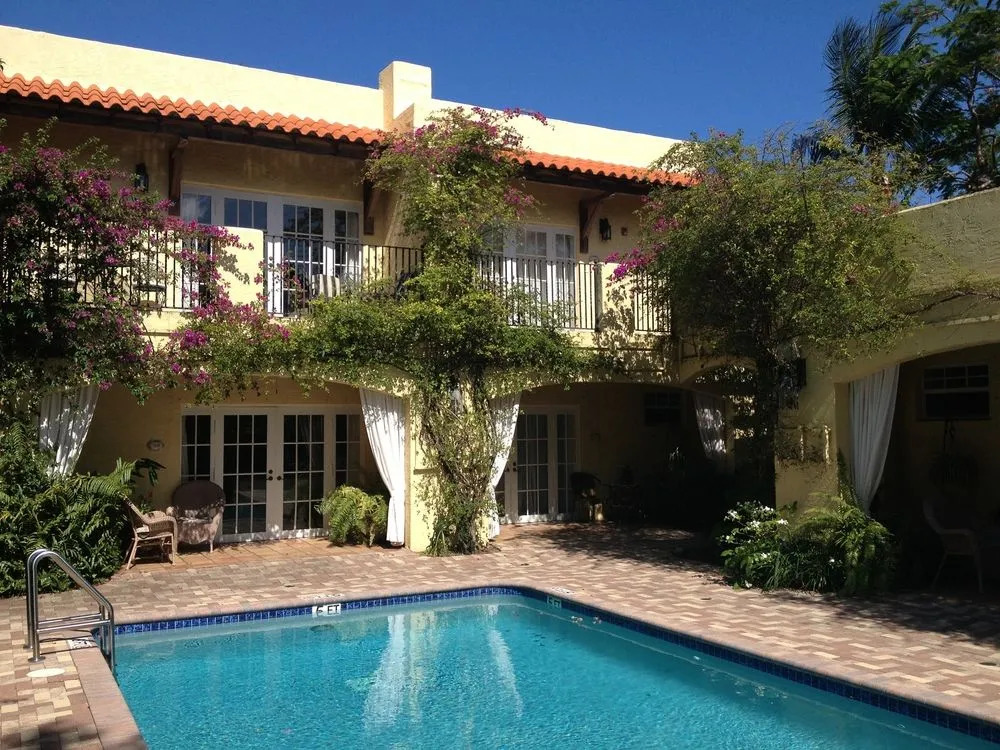 Casa Bronce
