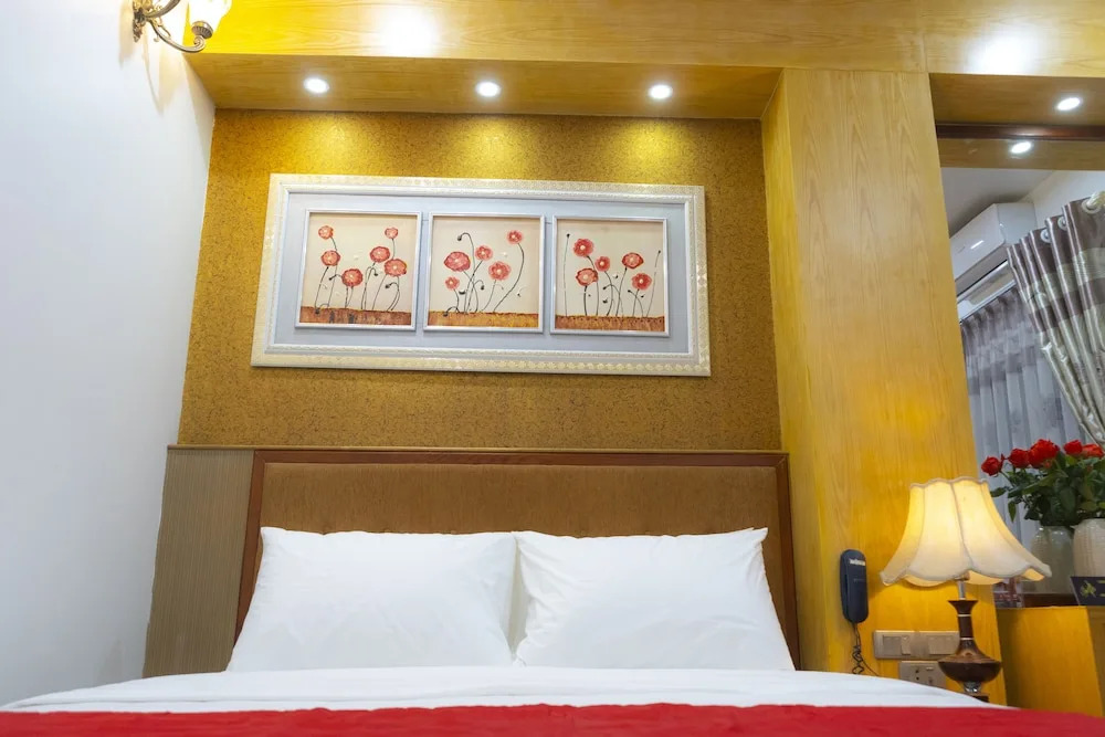 Moon Hotel Cau Giay