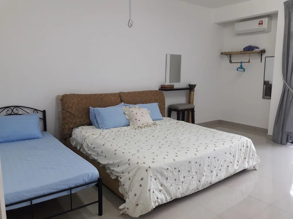 Tampoi Homestay