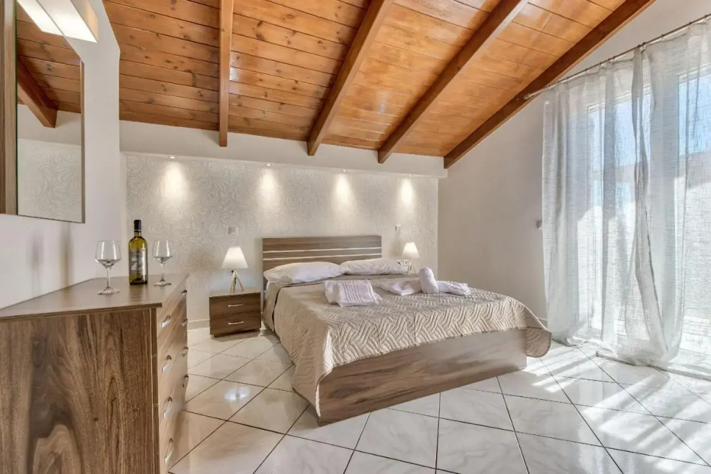 Beautiful City Center Apartments