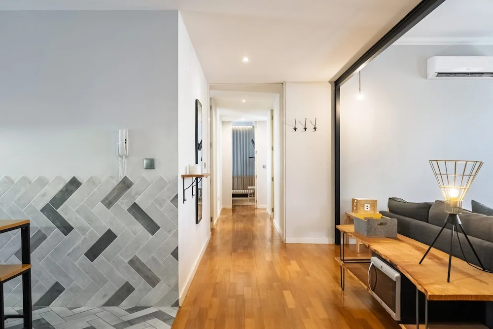 Feel Porto Merlot Townhouse