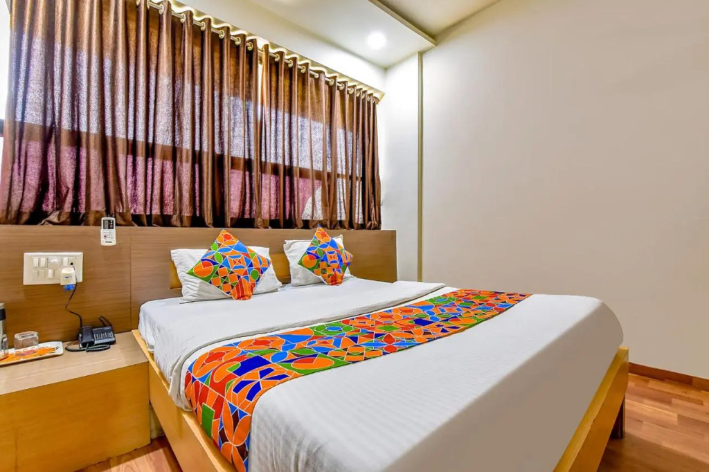 Fabexpress Relax Inn