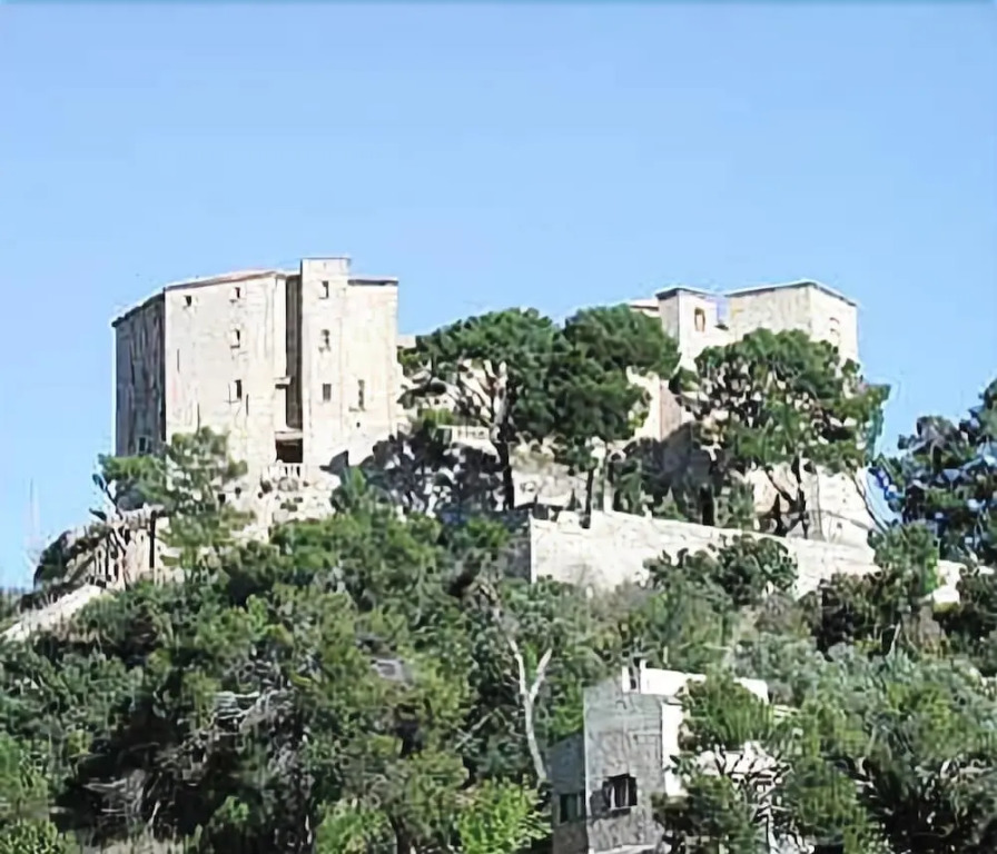 Chateau De Meyrargues