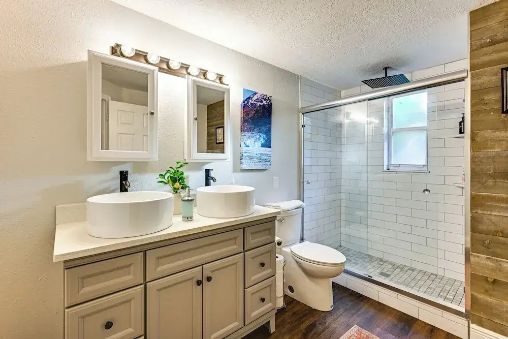 Breezy Lutz Home w/ Patio: Perfect for Long Stays