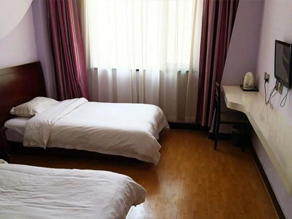 Pianyi Chain Hotel