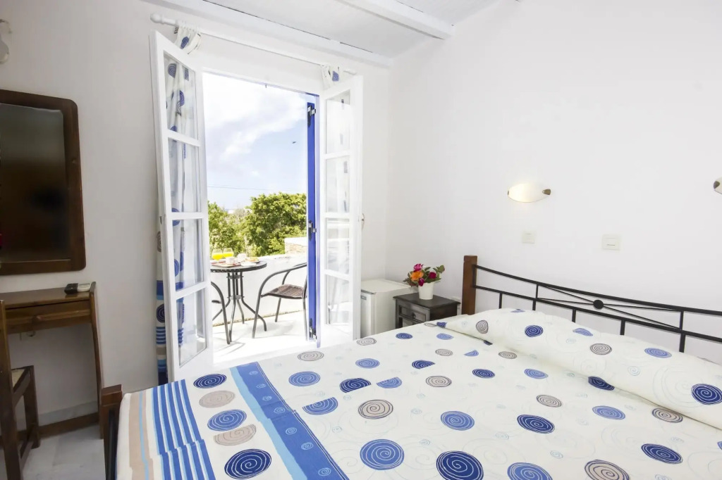 Naxos Holidays