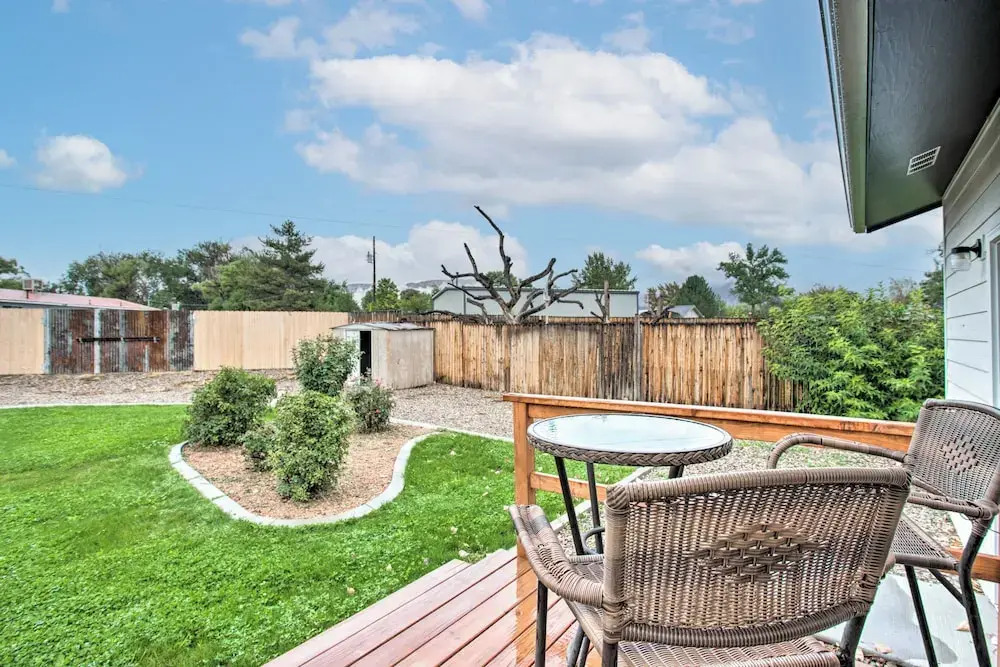 1 Mi to Winery: Clifton Escape w/ Grill & Yard!