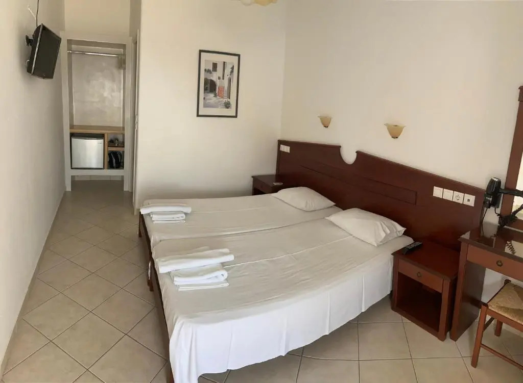 Elpis Rooms