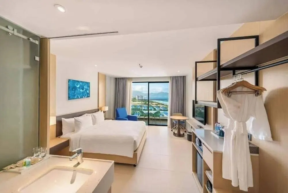 Sunshine Cam Ranh See View