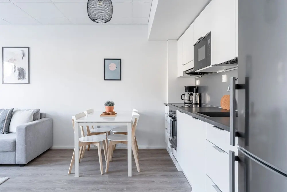 2BR Downtown Home with Balcony & BEST Location