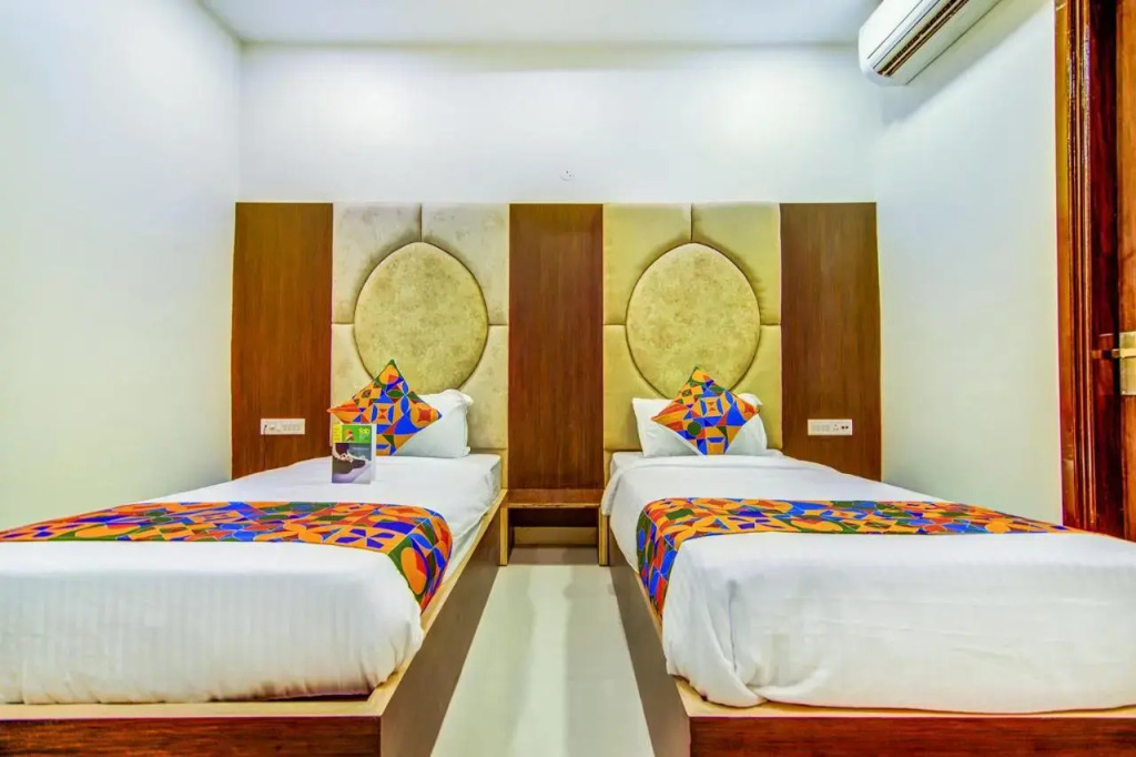 FabHotel Nayyar Inn II