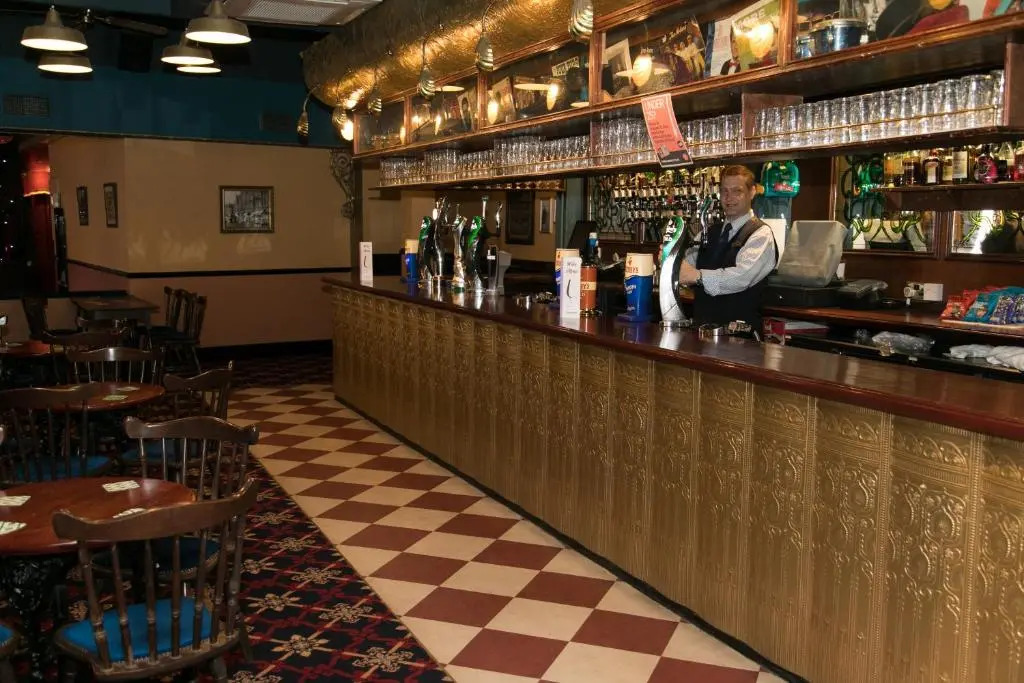 Queens Hotel