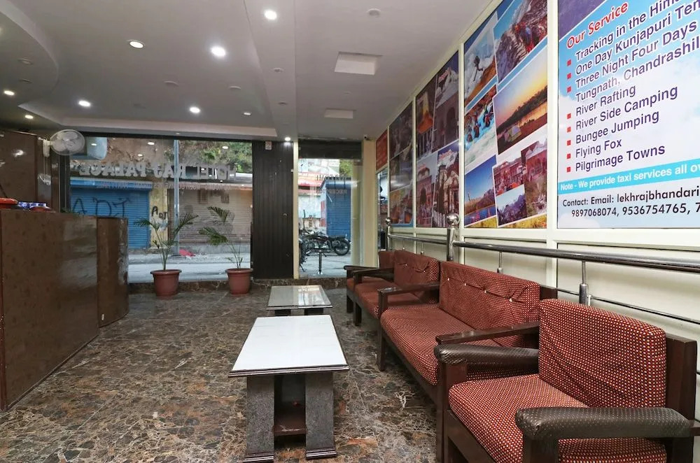 Oyo 22359 Hotel Raj Palace