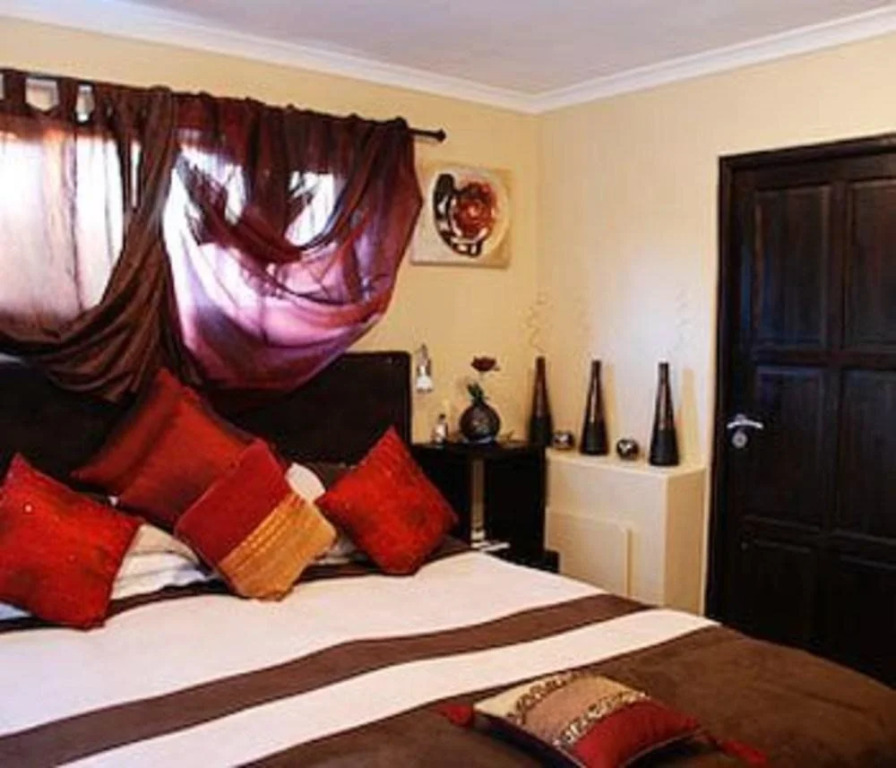 Cape Town Sea More - Express Tours and Guesthouse