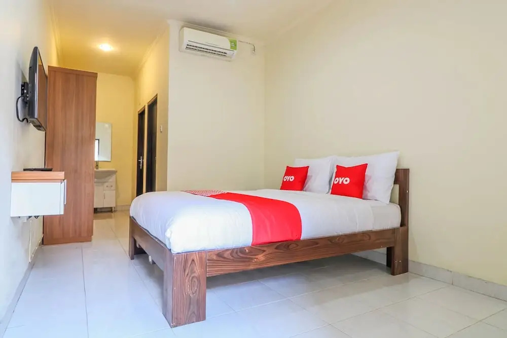 Merthan House by OYO Rooms