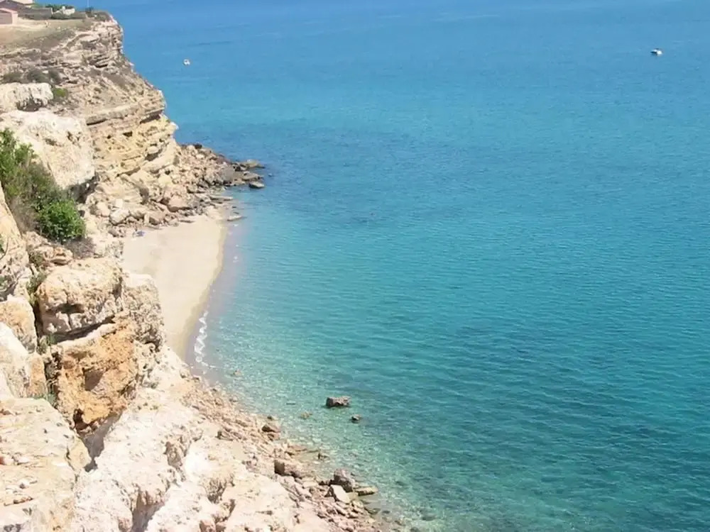 Property With 2 Bedrooms in Sigean, With Pool Access, Furnished Garden and Wifi - 7 km From the Beach