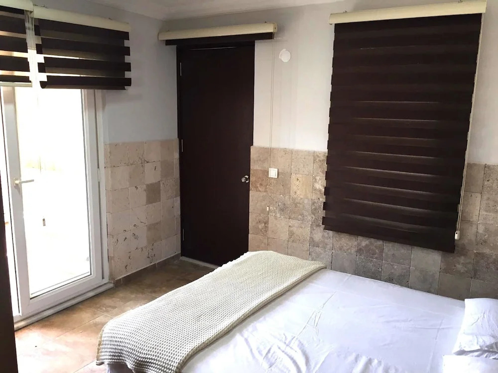 Room in Apartment - Beautiful 3 bed Holiday Home In Resort Centre