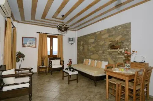 Pantheon Apartments & Studios