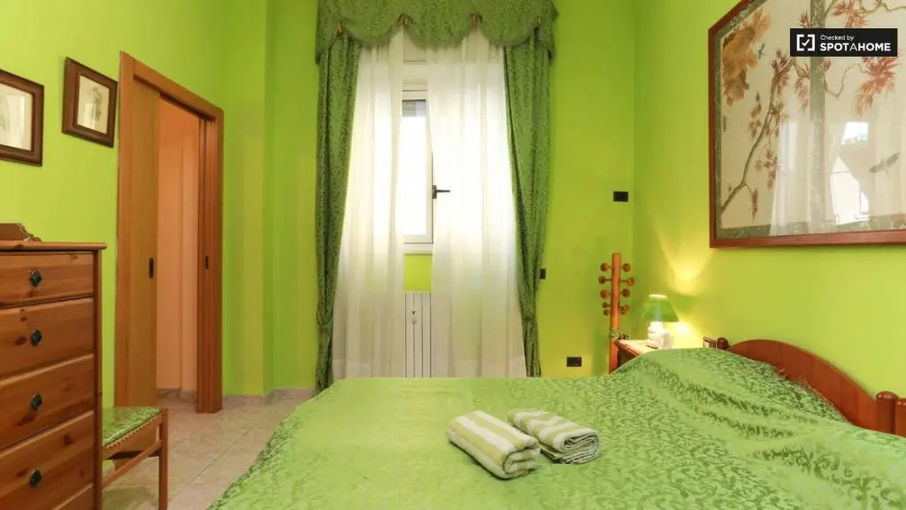 15 min from city center metro m1