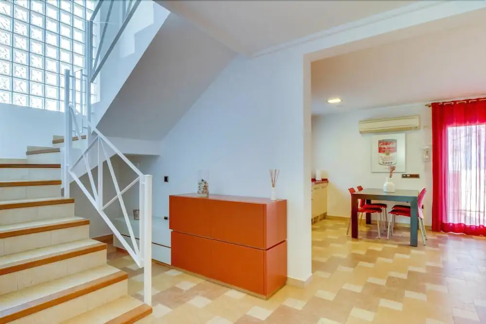 Villa Rhino