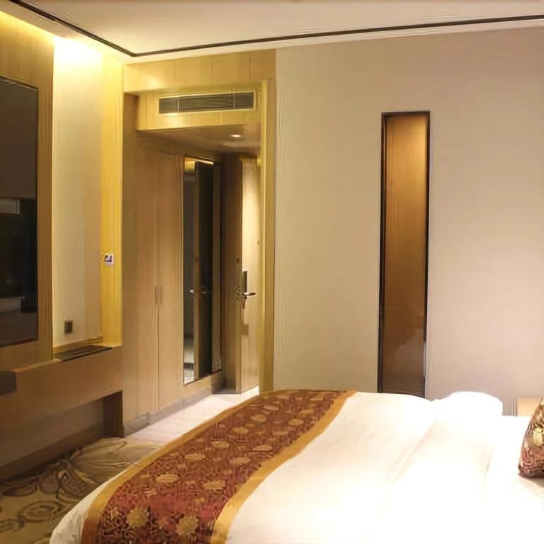 C. H. Jingming Hotel