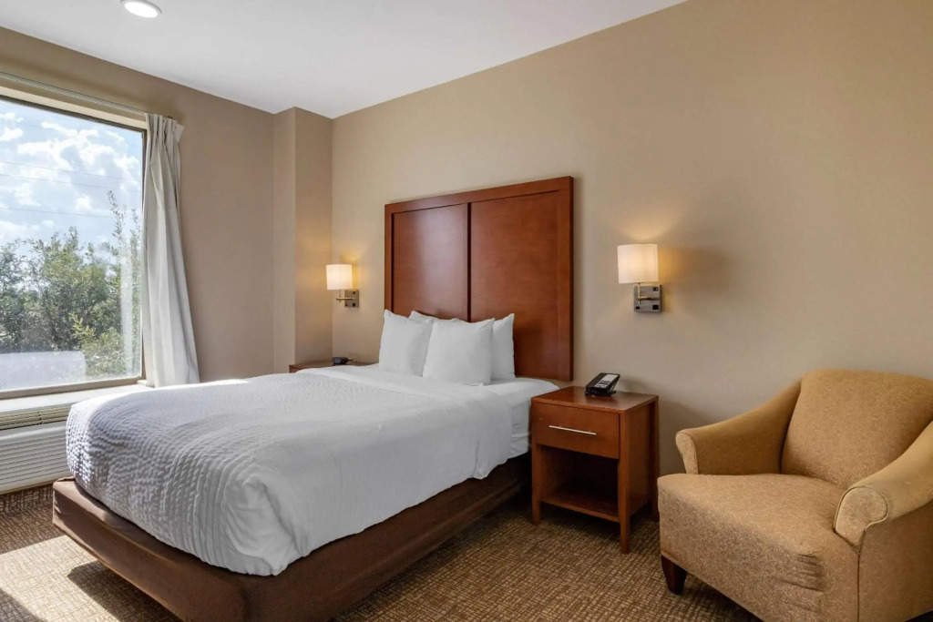 Comfort Suites Houston near Medical Center- NRG Stadium