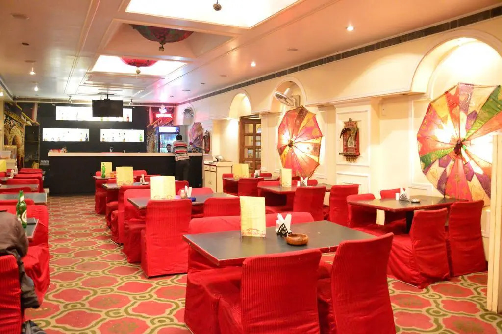 Hotel Maharani Plaza