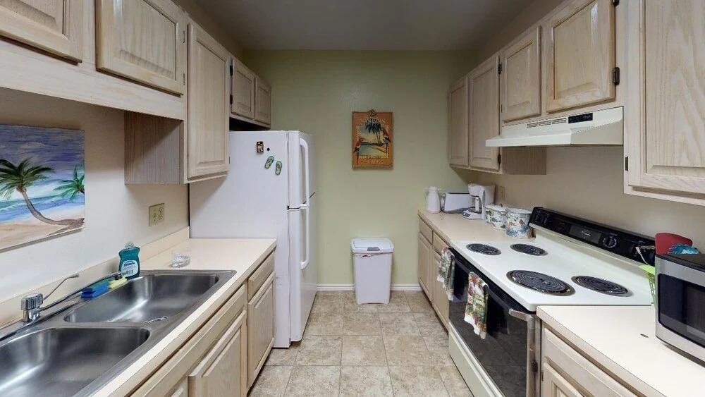 Coastal By The Sea 3 Bedroom Townhouse by Redawning