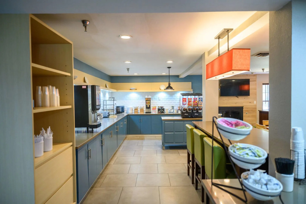 Country Inn & Suites by Radisson, Greenfield, IN