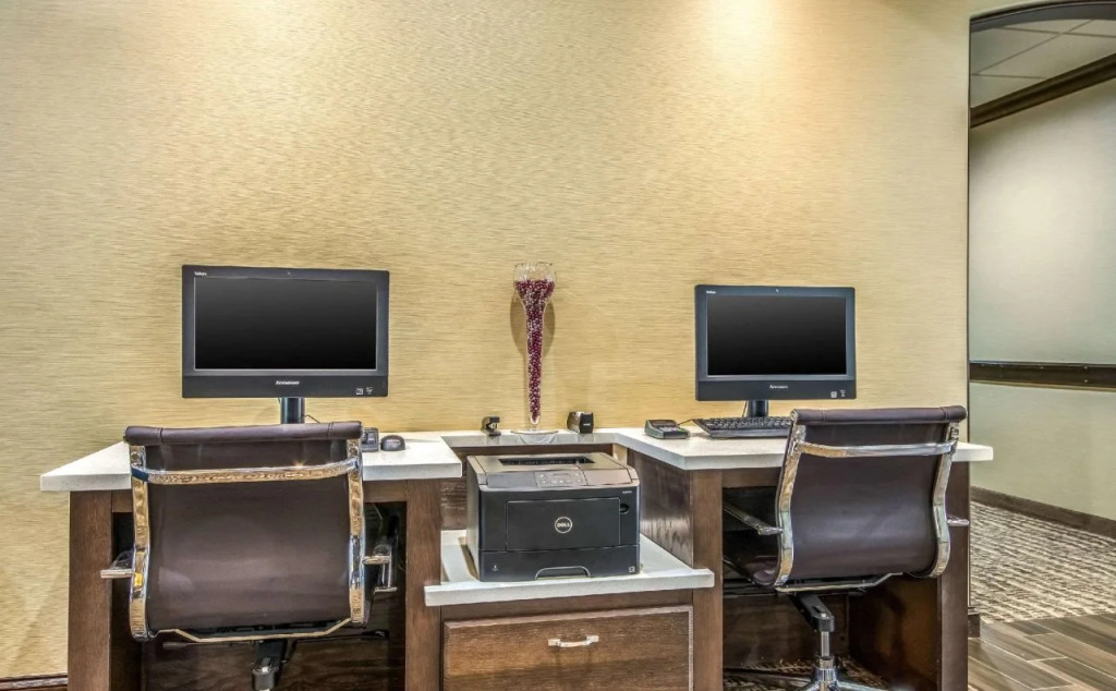 Comfort Suites Alexandria North