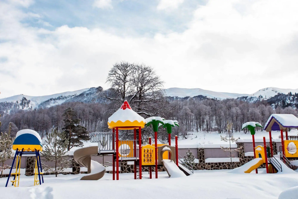 Crystal Resort