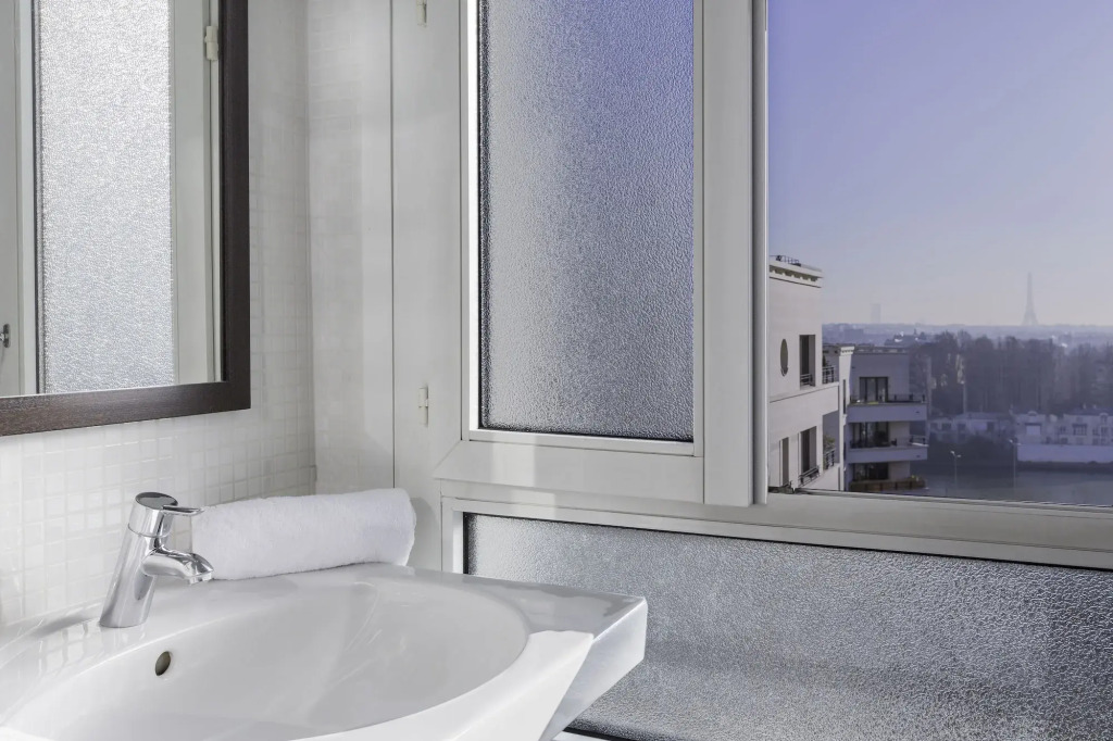 Best Western Rives de Paris La Defense
