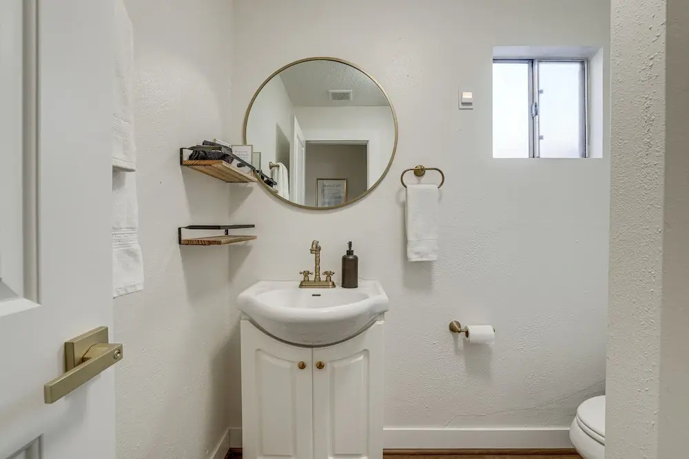 Charming Chandler Retreat w/ Furnished Patio!