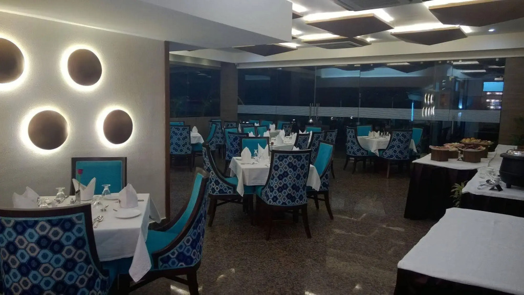 Hotel Seven Hills Tower