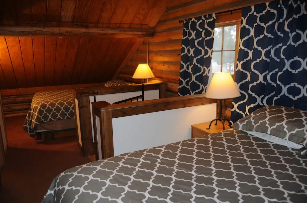 Yellowstone Motel