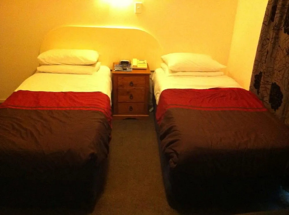 Samhil Motor Lodge